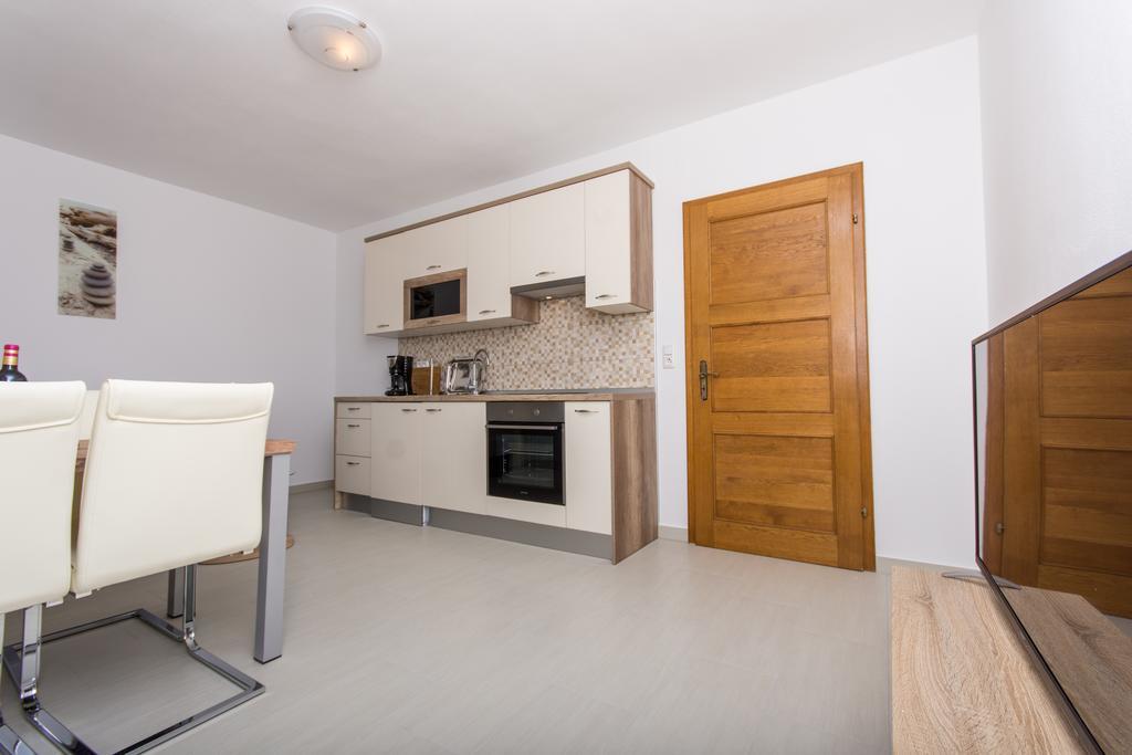 Apartments Bisera Trogir Eksteriør bilde