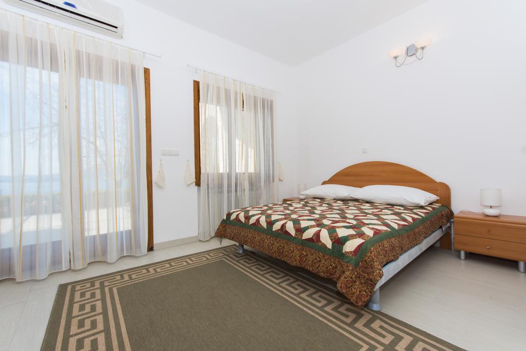 Apartments Bisera Trogir Eksteriør bilde